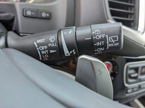 Used 2018 Honda Pilot Touring image 30