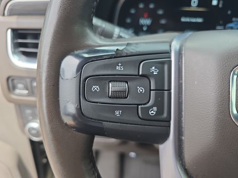 Used 2022 GMC Yukon XL SLT w/ SLT Luxury Package AWD/4WD image 20