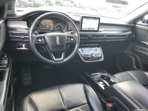Used 2022 Lincoln Corsair AWD w/ Premium Package image 10
