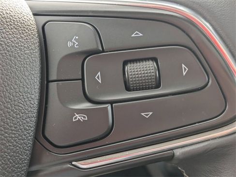 Used 2022 Buick Envision Essence w/ Sport Touring Package image 22