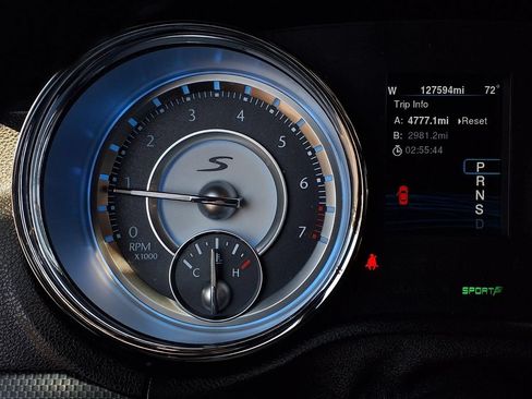 Used 2014 Chrysler 300 S w/ Light Group RWD image 10