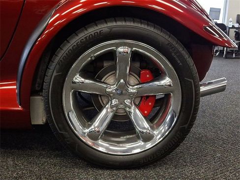 Used 2000 Plymouth Prowler Base image 9