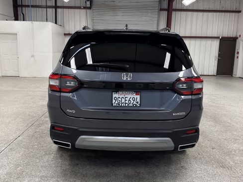 Used 2023 Honda Pilot Touring image 17