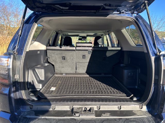 Used 2024 Toyota 4Runner SR5 Premium w/ Moonroof Package AWD/4WD image 20