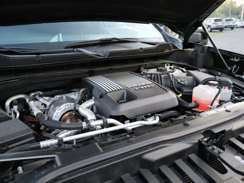 Used 2025 Chevrolet Silverado 1500 LT Trail Boss w/ Convenience Package II image 43