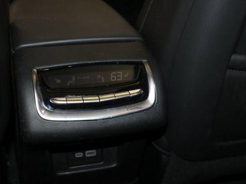 Certified 2023 Cadillac XT6 Sport image 13