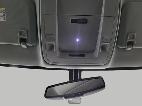 Used 2018 Chevrolet Silverado 1500 LT w/ All Star Edition image 18