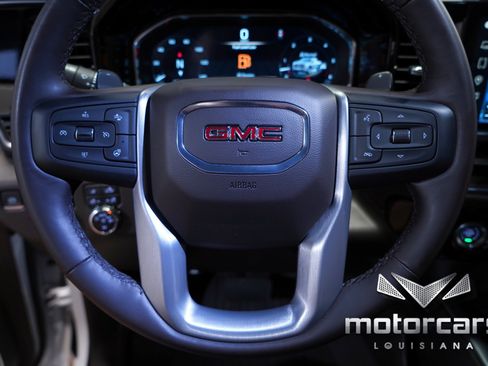 Used 2023 GMC Sierra 1500 SLT image 36