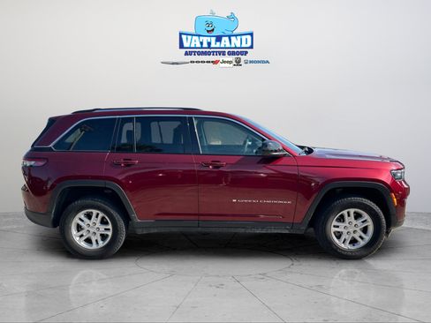 Certified 2023 Jeep Grand Cherokee Laredo AWD/4WD image 6