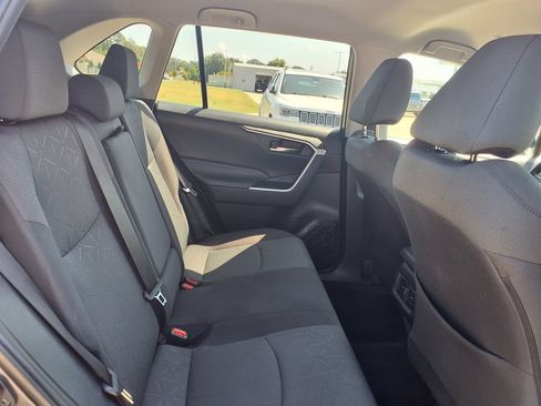 Used 2024 Toyota RAV4 XLE FWD image 20