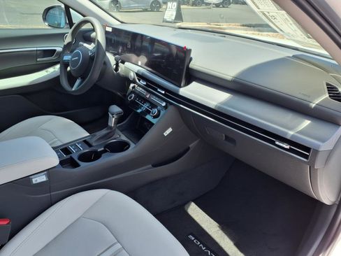 Used 2025 Hyundai Sonata SE image 6