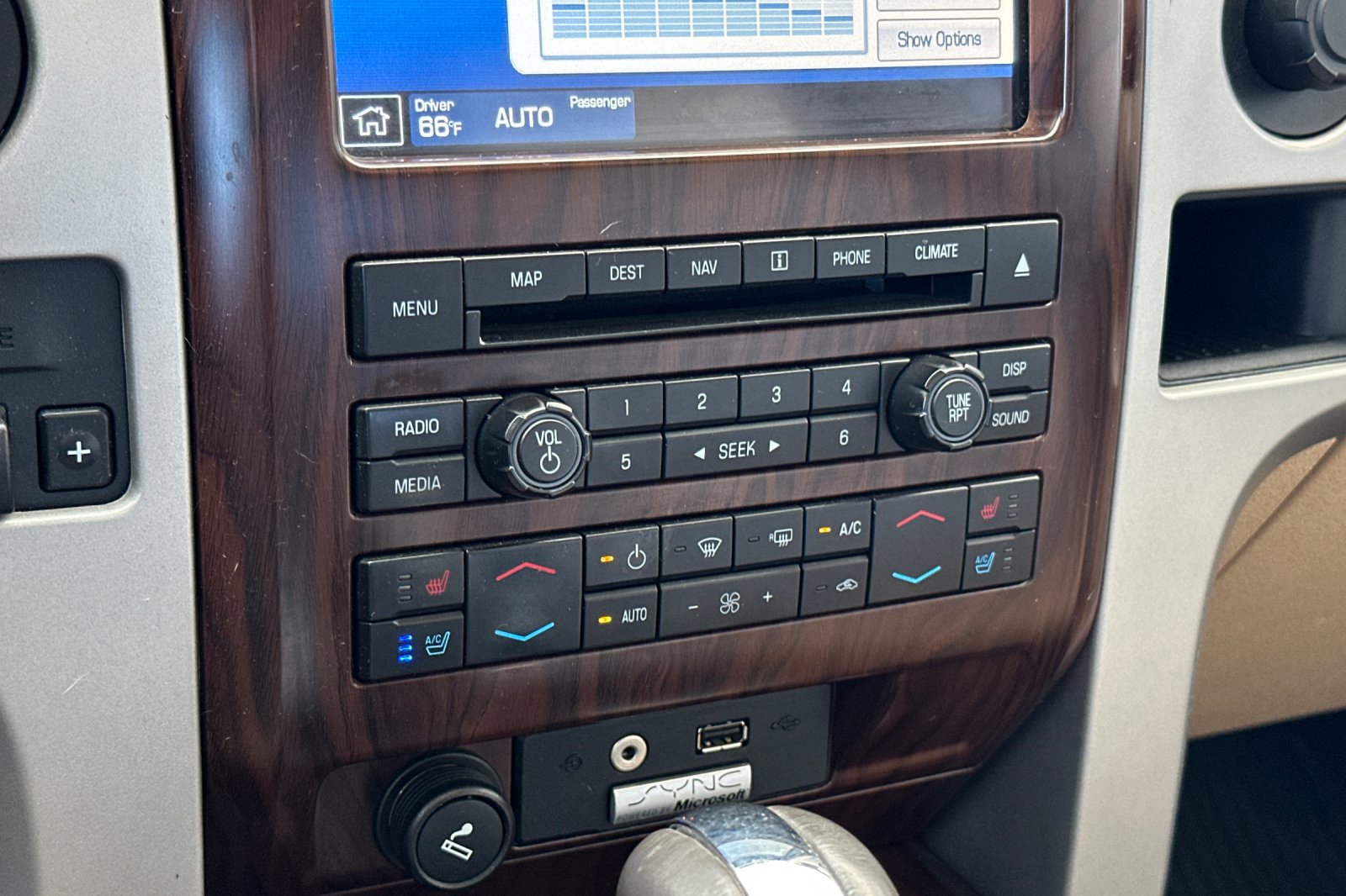 Used 2012 Ford F150 Lariat w/ Lariat Plus Pkg AWD/4WD image 19