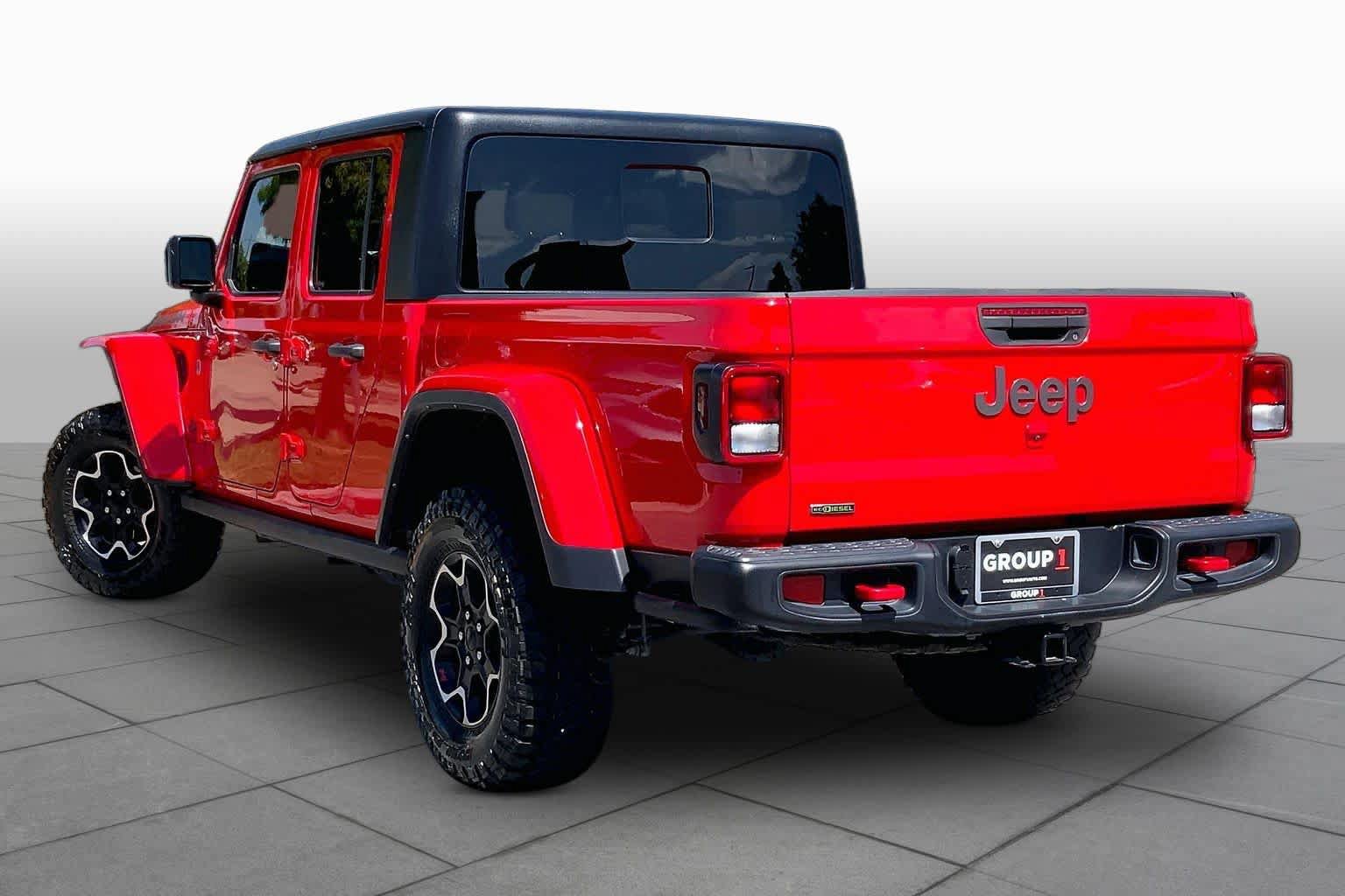 Used 2023 Jeep Gladiator Rubicon w/ Cold Weather Group AWD/4WD image 12
