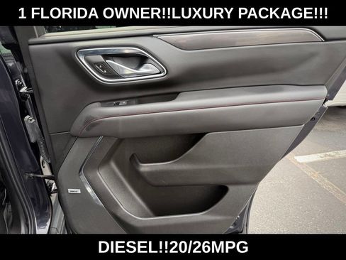 Used 2022 Chevrolet Tahoe RST w/ Luxury Package AWD/4WD image 30