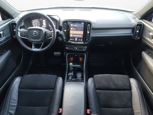 Used 2022 Volvo XC40 T5 R-Design w/ Advanced Package image 3