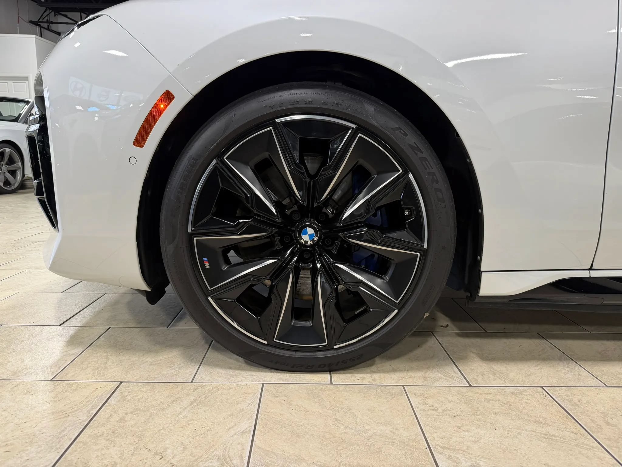 Used 2024 BMW i7 xDrive60 w/ Executive Package AWD/4WD image 37