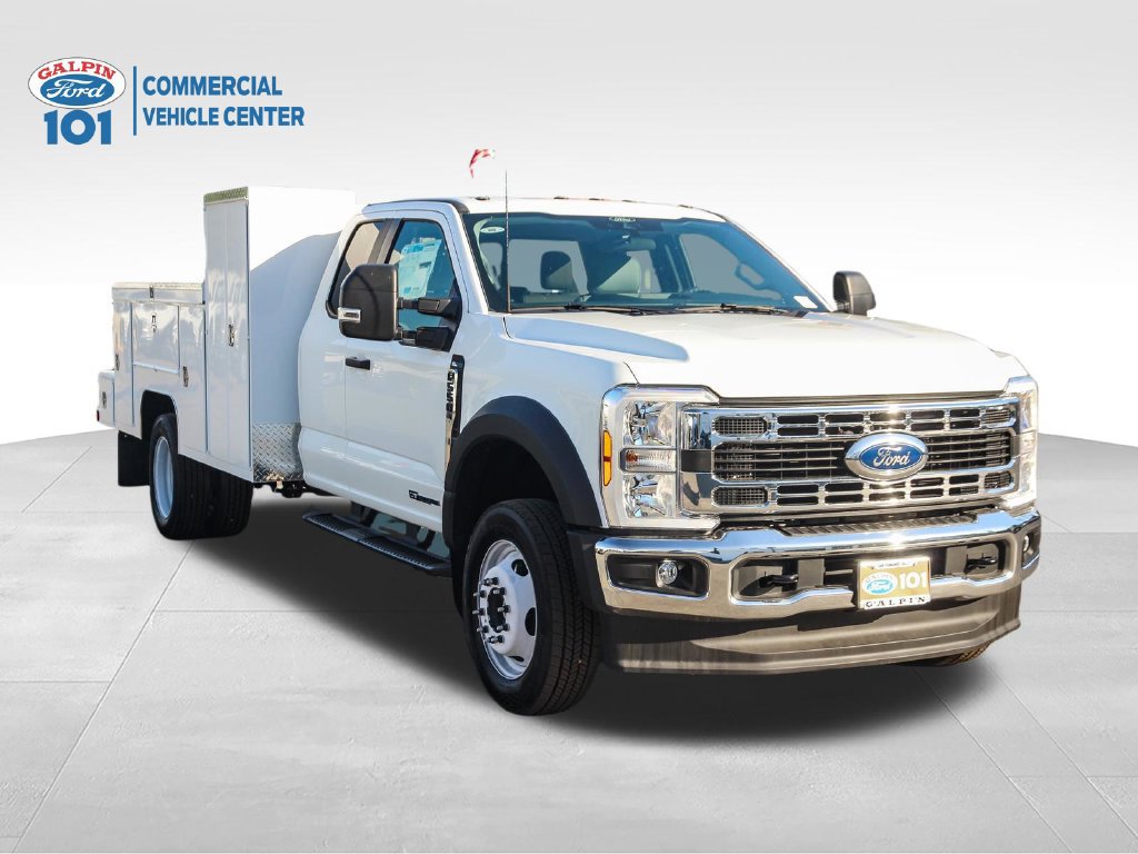 New 2026 Ford F550 4x4 SuperCab Super Duty image 3
