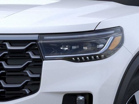 New 2026 Ford Explorer Platinum w/ LUX Leather Package AWD/4WD image 18