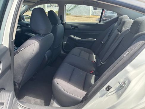Used 2025 Nissan Altima 2.5 SV FWD image 25