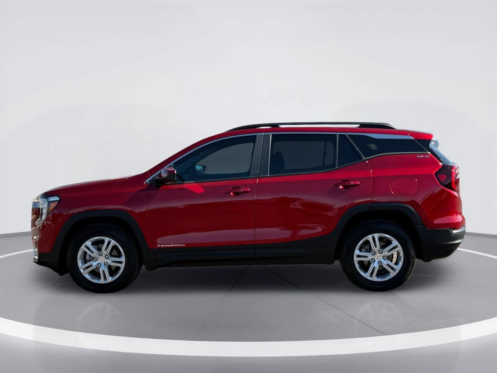 Used 2022 GMC Terrain SLE w/ Driver Convenience Package AWD/4WD image 4