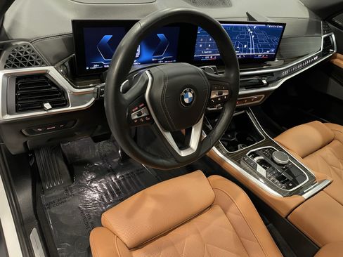 Used 2024 BMW X5 xDrive40i w/ Premium Package AWD/4WD image 13