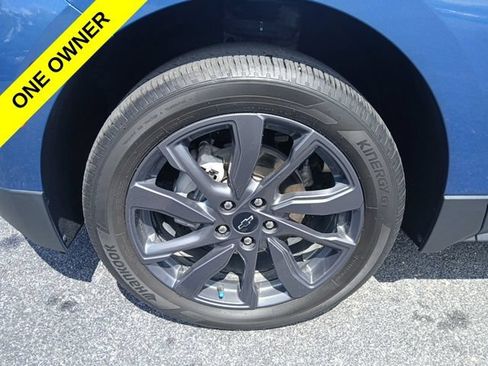 Used 2024 Chevrolet Equinox RS AWD/4WD image 2