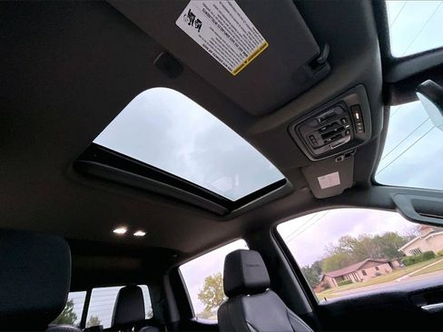 Used 2021 GMC Sierra 1500 Denali w/ Denali Ultimate Package image 17