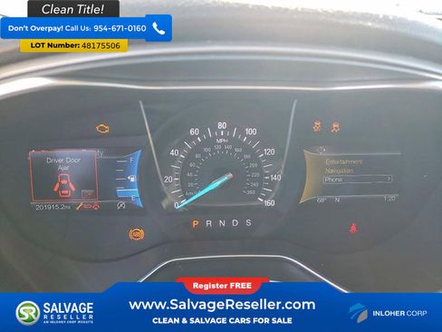 Used 2017 Ford Fusion SE w/ Fusion SE Technology Package image 12