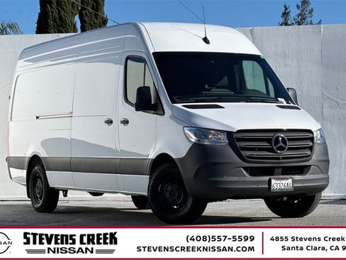 Used 2024 Mercedes-Benz Sprinter 2500 image 1