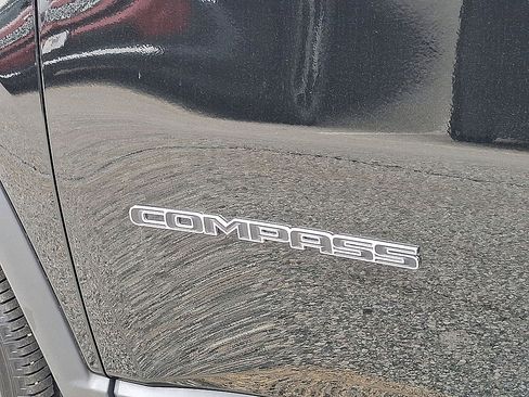 Certified 2025 Jeep Compass Limited AWD/4WD image 23