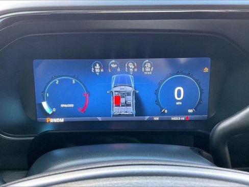 Used 2025 Ford F250 Lariat w/ Black Appearance Package image 12