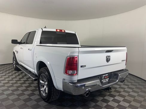 Used 2019 RAM 1500 Laramie AWD/4WD image 7