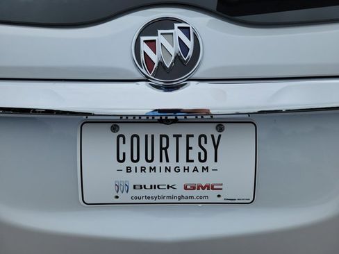 Used 2022 Buick Enclave Essence w/ Experience Buick Package image 31