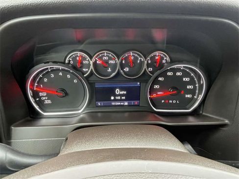 Used 2019 Chevrolet Silverado 1500 RST image 26