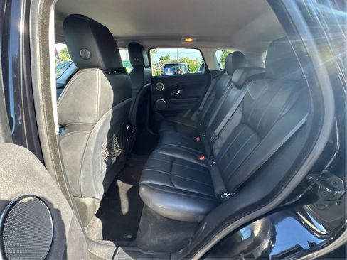 Used 2019 Land Rover Range Rover Evoque SE AWD/4WD image 10