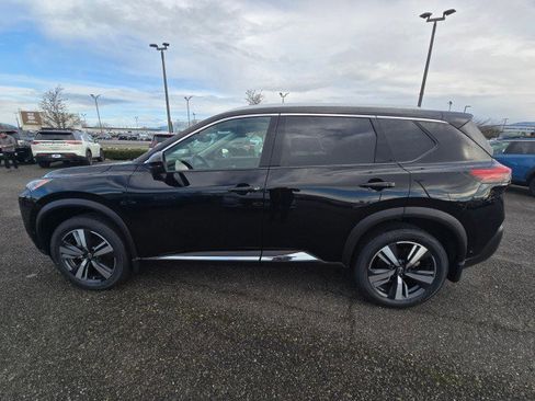 Used 2023 Nissan Rogue SL w/ SL Premium Package image 6