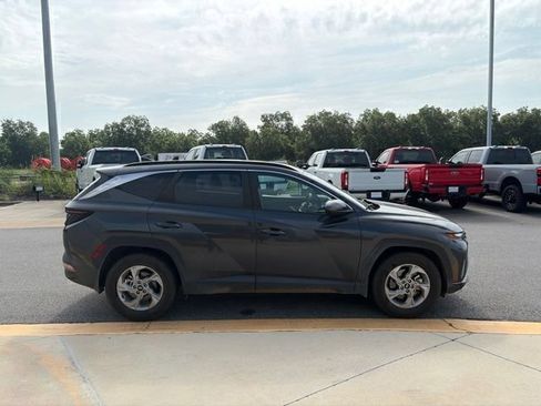 Used 2023 Hyundai Tucson SEL w/ Winter Package FWD image 6