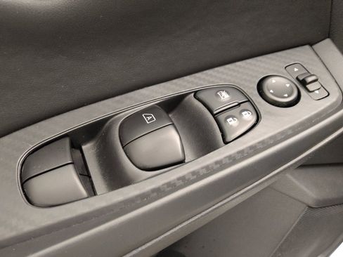 Used 2025 Nissan Sentra SV w/ All-Weather Package FWD image 27