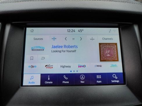 Used 2023 Ford Ranger Lariat w/ Tremor Off-Road Package image 31