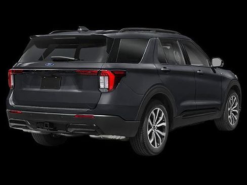 Used 2025 Ford Explorer ST-Line w/ ST-Line Street Pack AWD/4WD image 14
