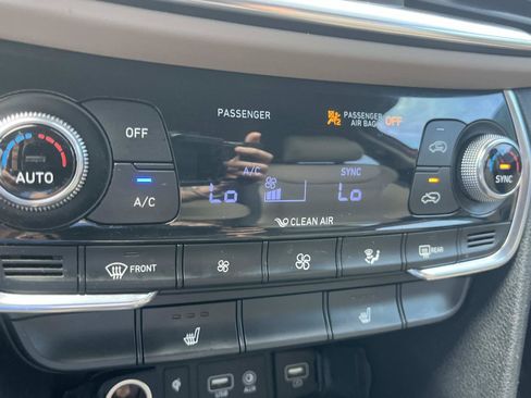 Used 2020 Hyundai Santa Fe SEL w/ Convenience Package FWD image 36