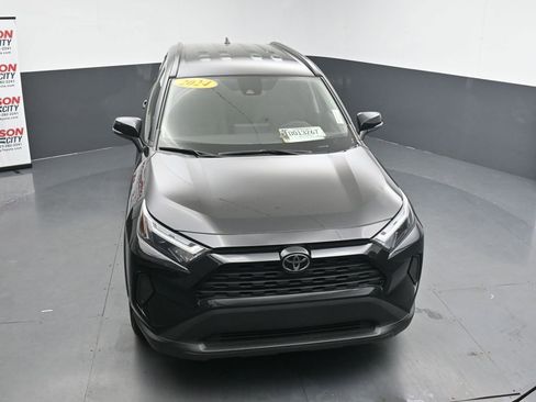 Used 2024 Toyota RAV4 XLE FWD image 23