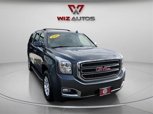 Used 2019 GMC Yukon XL SLT w/ Open Road Package image 3