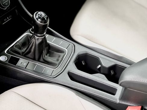 Used 2020 Volkswagen Jetta R-Line image 28