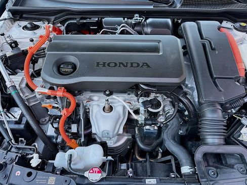 Used 2025 Honda Civic Sport image 31