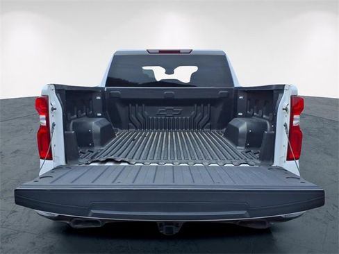 Used 2024 Chevrolet Silverado 1500 LT Trail Boss image 9