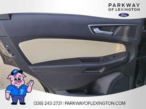 Used 2016 Ford Edge SE FWD image 26