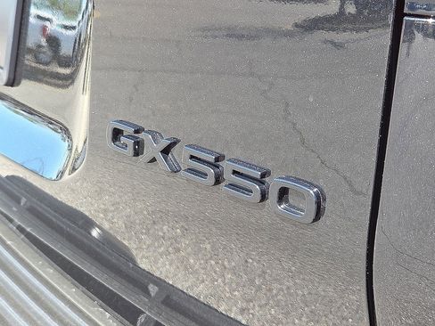 Used 2026 Lexus GX 550 image 8