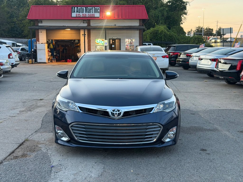 Used 2015 Toyota Avalon XLE FWD image 2