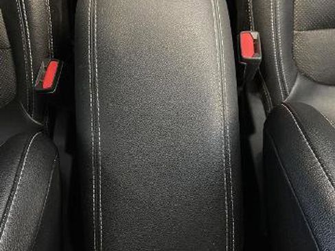 Certified 2020 Ford Escape Titanium w/ Titanium Premium Package 2.0 AWD/4WD image 37